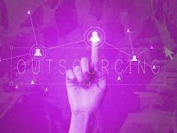 In IT services market, nimble midsize cos gain over large caps