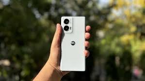 Motorola Edge 60 Fusion 5G – Balanced budget choice